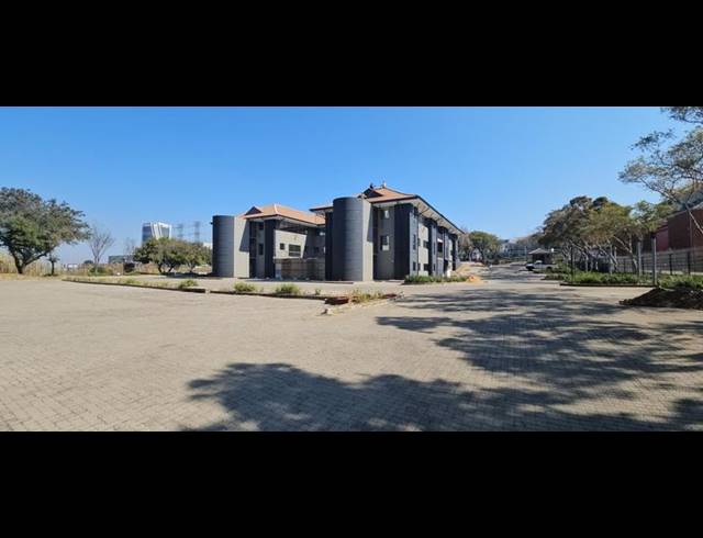 BUSINESS PROPERTY TO RENT IN VORNA VALLEY